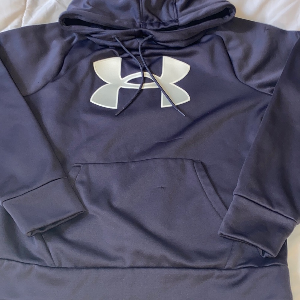Under Armour Sweatshirt